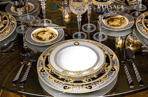 tavolo versace oro|versace italian dishes.